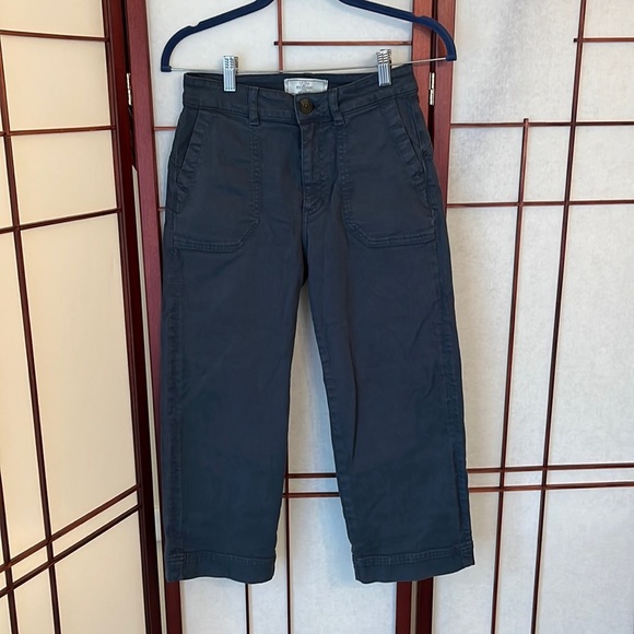 Fat Face Size 4 Short Blue Pants in EUC - Picture 1 of 7